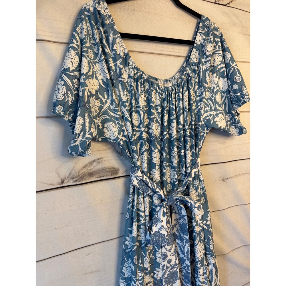 Smith & Quinn Blue White Floral Tiered Midi Dress XL Short Sleeve Belted Stretch - Picture 2 of 5